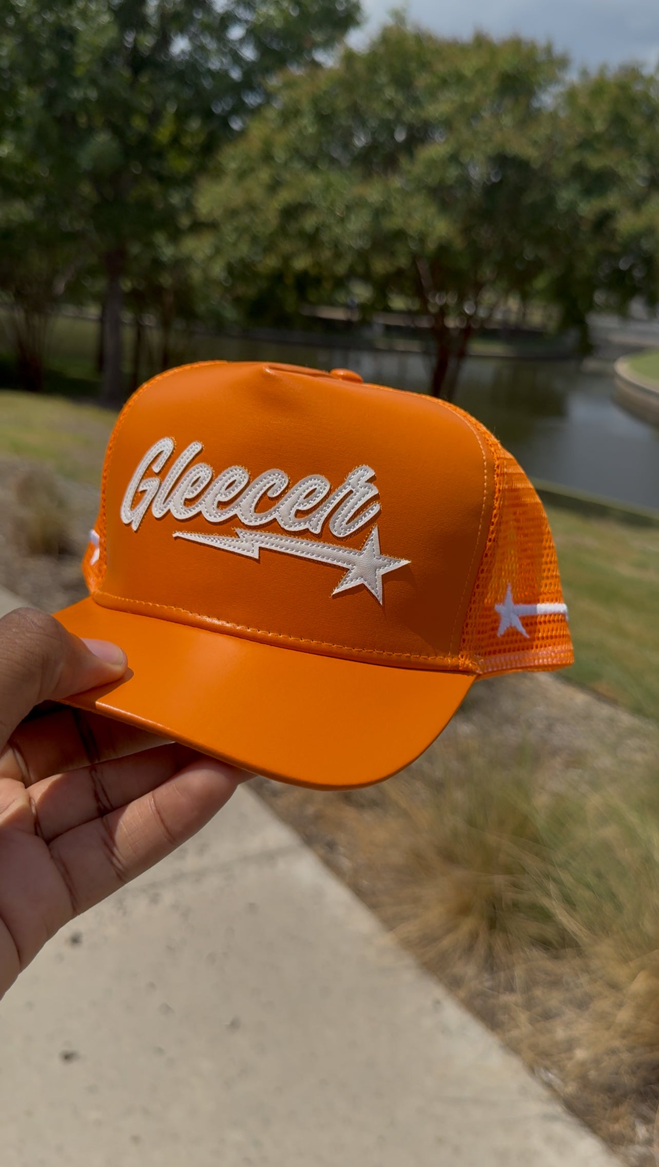 Gleecer Trucker Hat