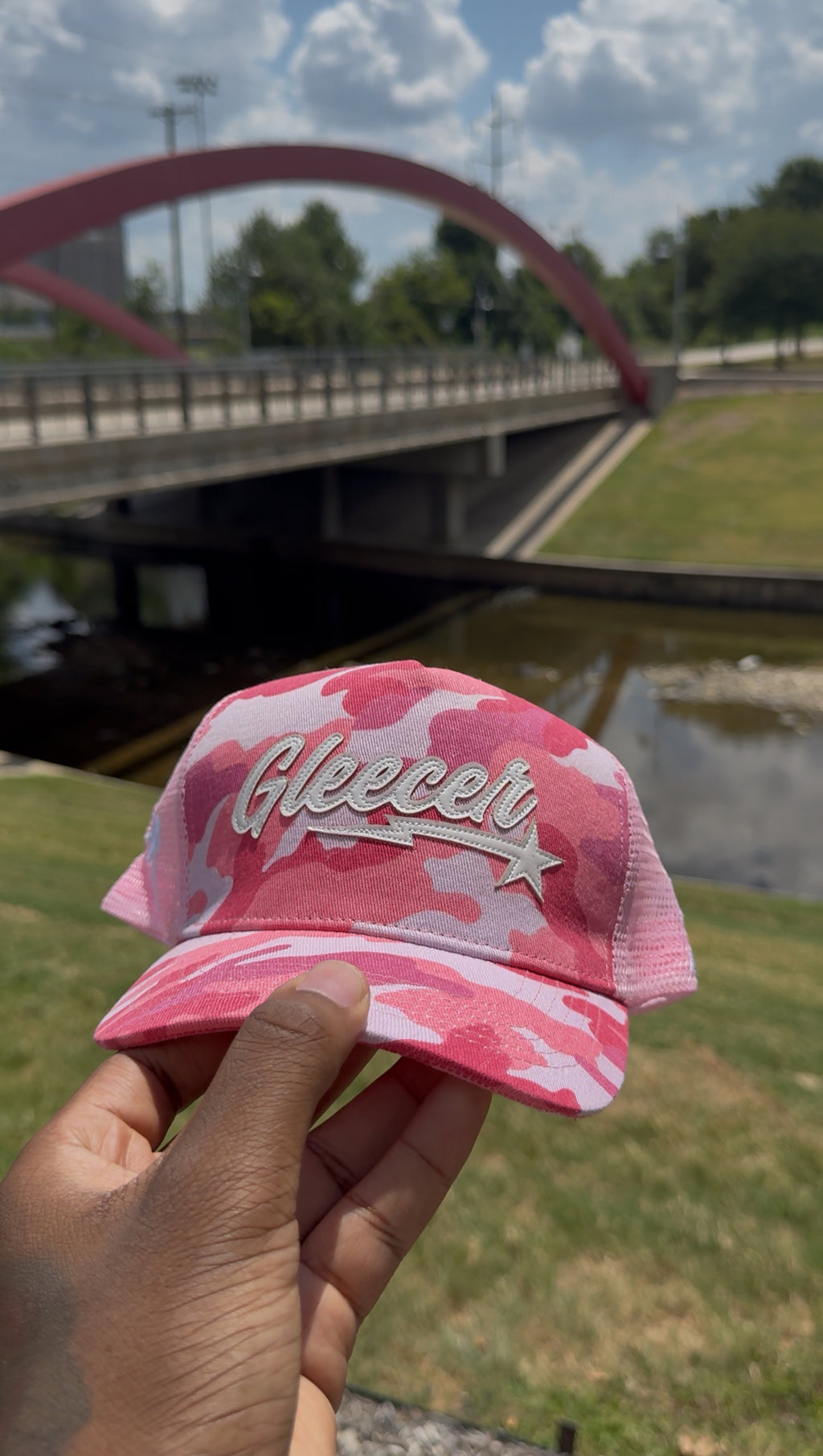 Gleecer Trucker Hat