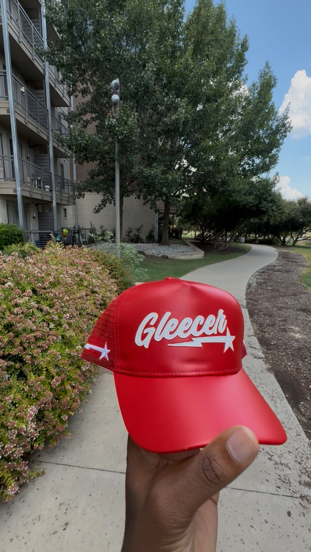Gleecer Trucker Hat
